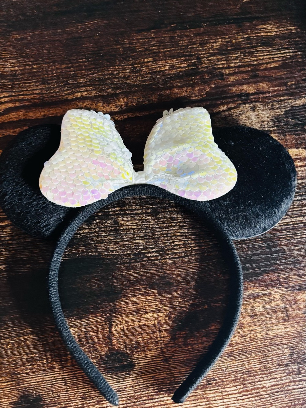 Minnie‎ Mouse Style Black Ear Headband with Iridescent Sequin Bow